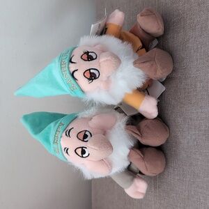 NWT Disney Bashful and Sleepy